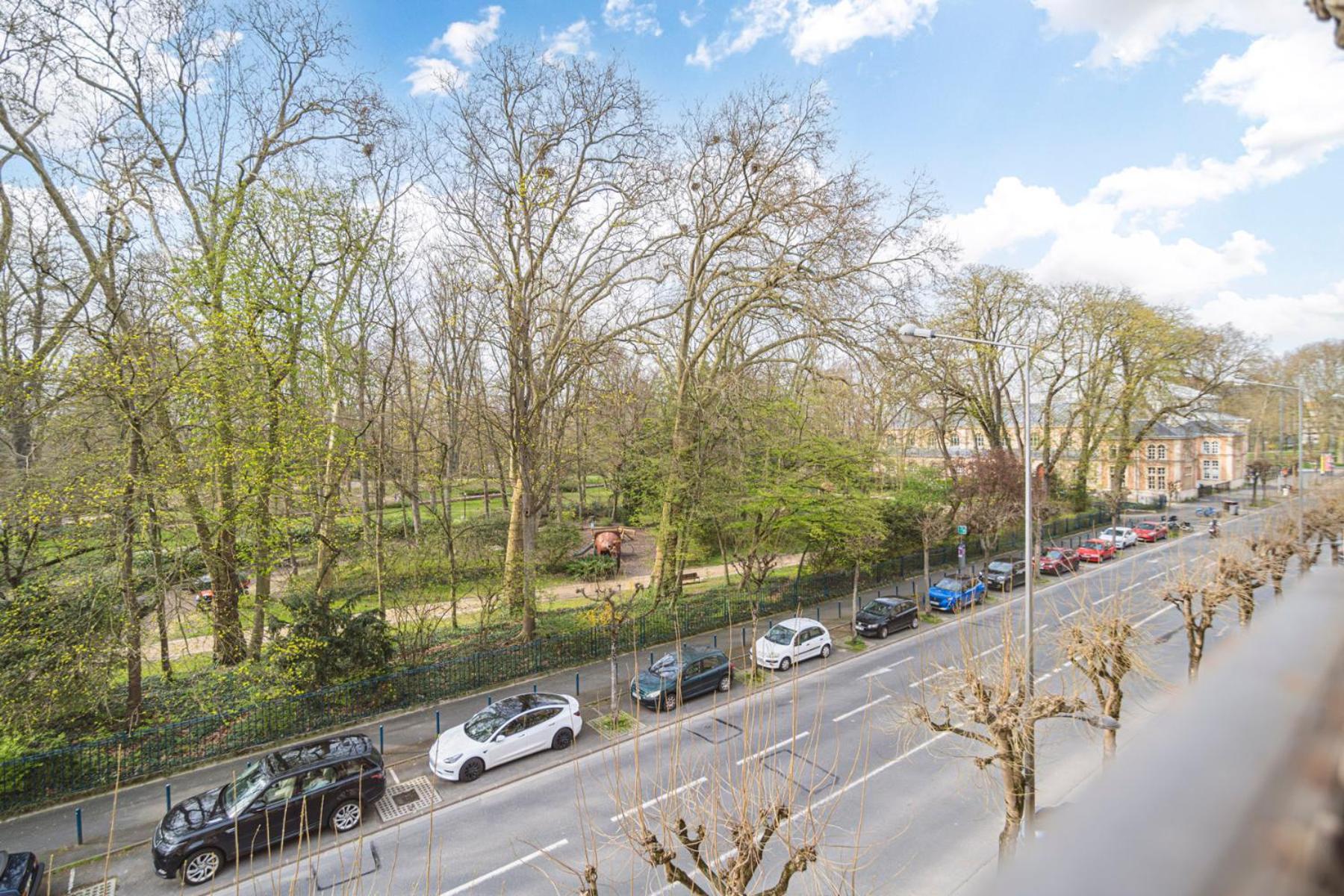 L'Elegance Vue Parc Apartman Reims Kültér fotó