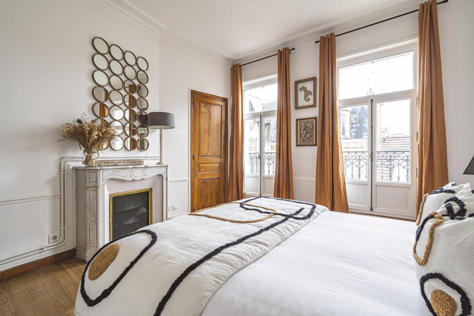 L'Elegance Vue Parc Apartman Reims Kültér fotó